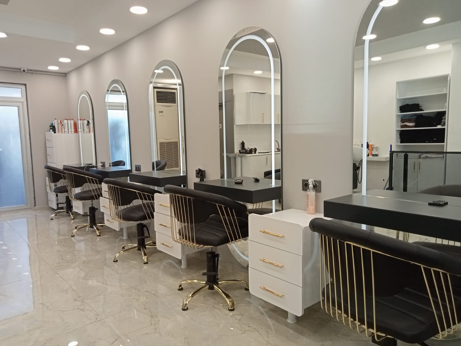 https://adorakuaformobilyalari.com