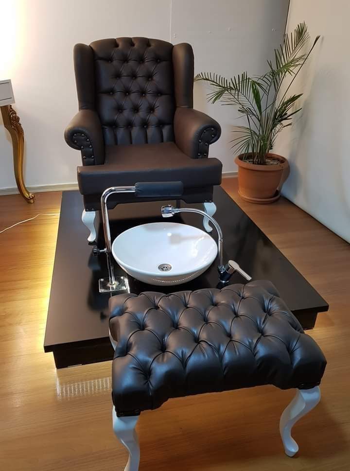 https://adorakuaformobilyalari.com