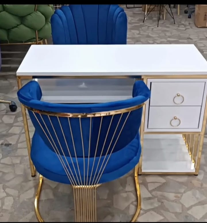 https://adorakuaformobilyalari.com